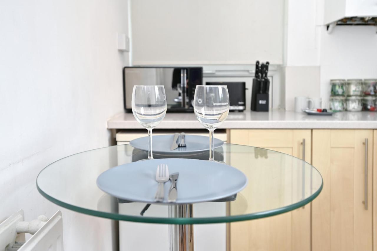 Nice Apartment - Great Portland St, Regents Pk, Euston Лондон Екстер'єр фото